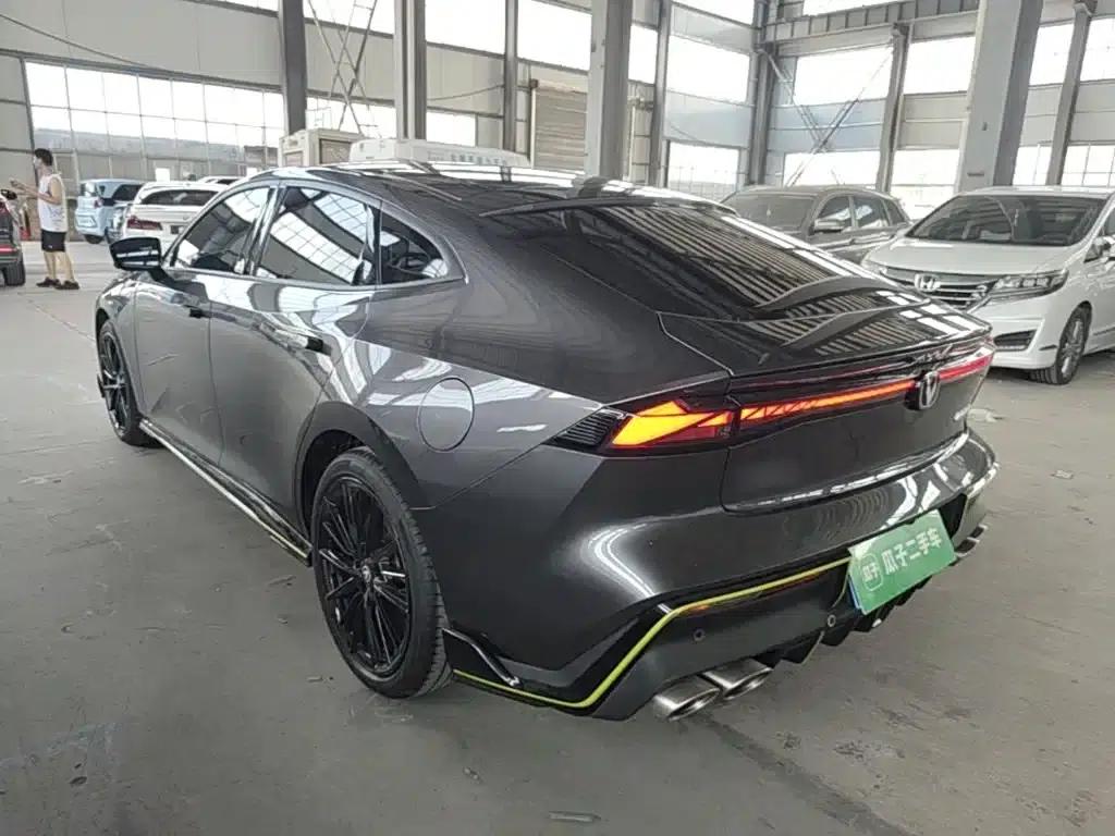 Changan UNI-V 2022 1.5T Sport Edition — миниатюра 5