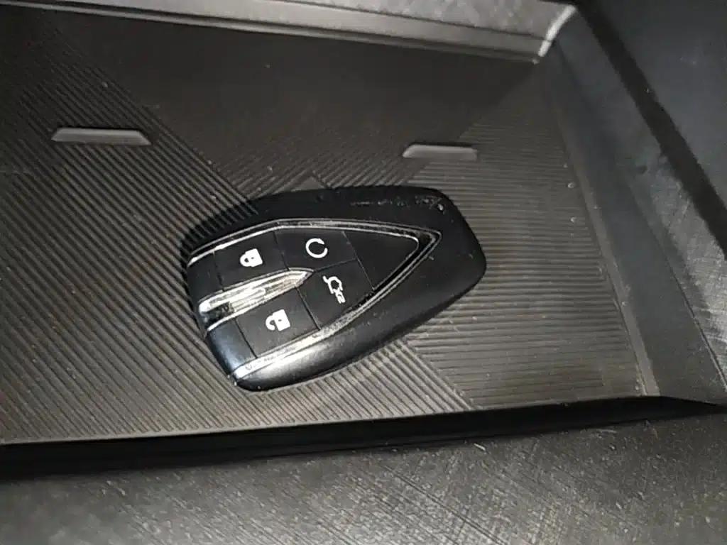 Changan UNI-V 2022 1.5T Sport Edition — миниатюра 9