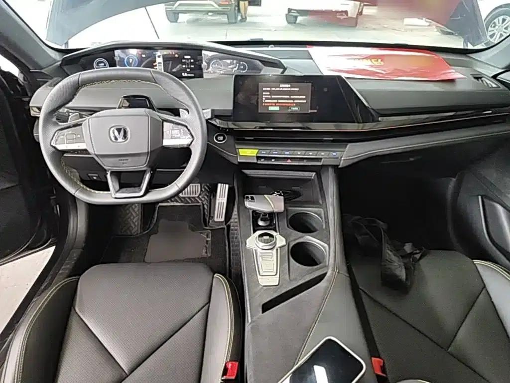 Changan UNI-V 2022 1.5T Sport Edition — миниатюра 10
