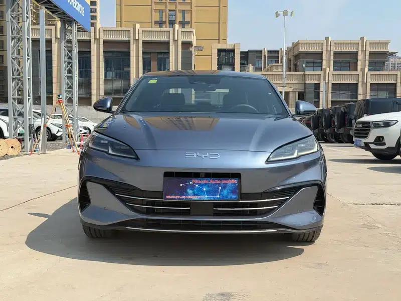 Seal 06DM 2025 Intelligent Driving Edition DM-i 120KM Premium Model — миниатюра 2