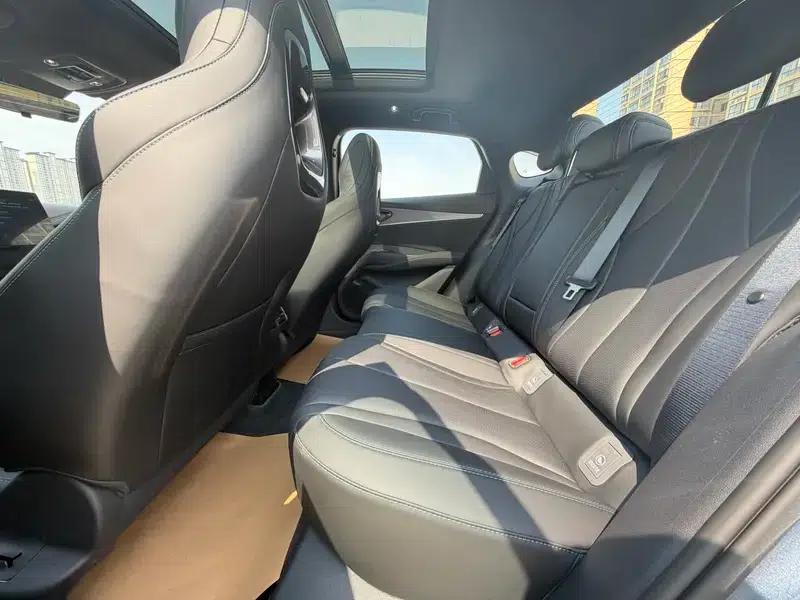 Seal 06DM 2025 Intelligent Driving Edition DM-i 120KM Premium Model — миниатюра 16