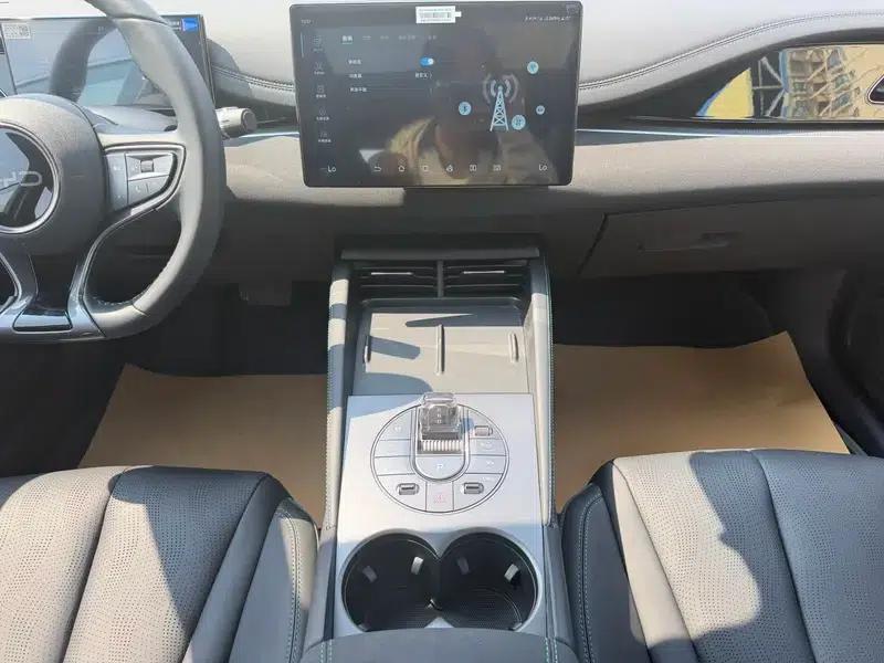 Seal 06DM 2025 Intelligent Driving Edition DM-i 120KM Premium Model — миниатюра 7