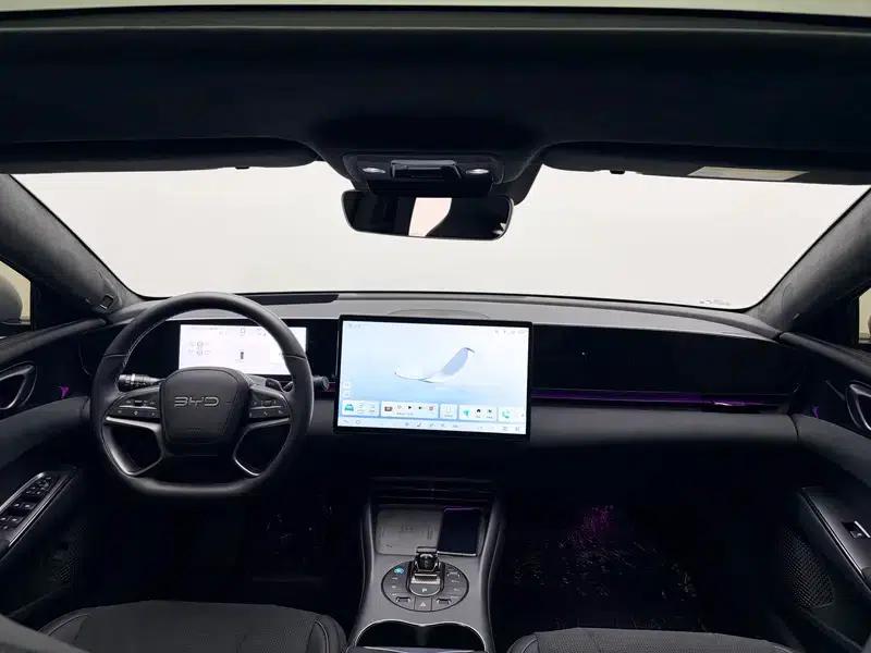 Seal 2025 Facelift 600 4WD Intelligent Driving Edition — миниатюра 14