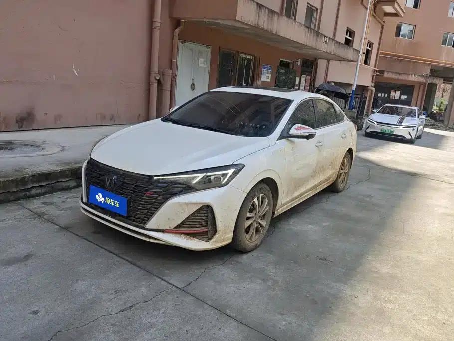 Changan Eado 2023 Enjoy Edition PLUS Blue Whale NE 1.4T GDI DCT Premium Edition — миниатюра 1