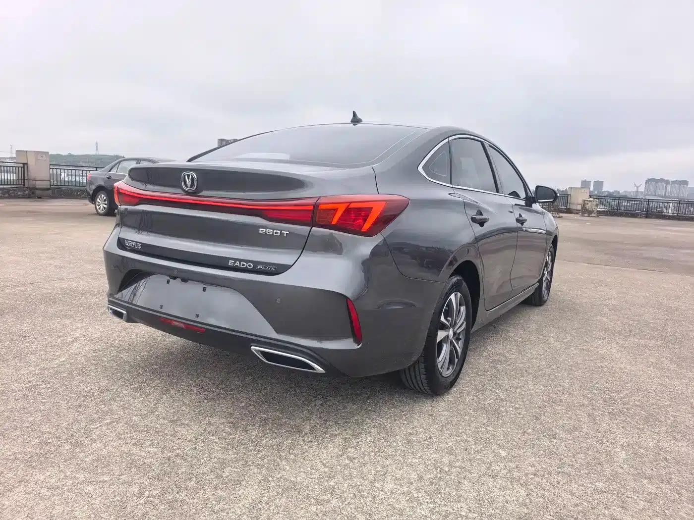 Changan Eado 2022 PLUS Blue Whale NE 1.4T GDI DCT Premium Edition — миниатюра 4