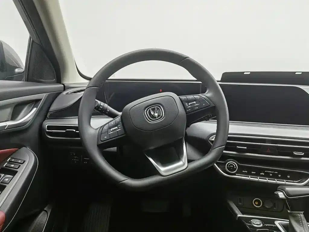 Changan Eado 2021 PLUS Blue Whale NE 1.4T GDI DCT Premium Edition — миниатюра 11