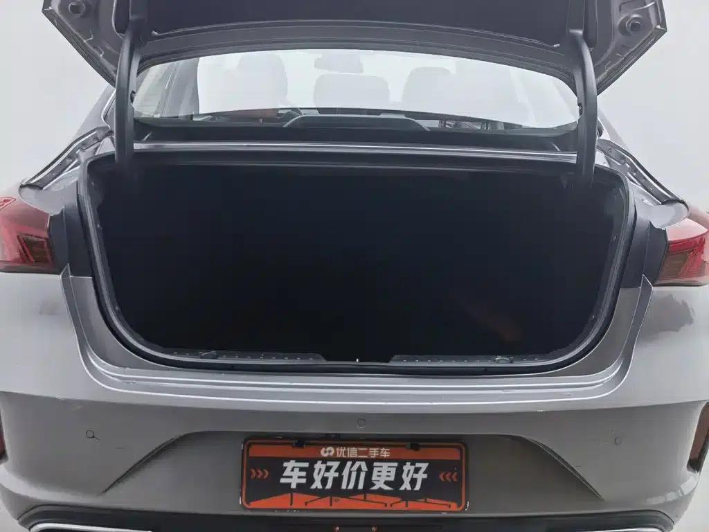 Changan Eado 2021 PLUS Blue Whale NE 1.4T GDI DCT Premium Edition — миниатюра 16