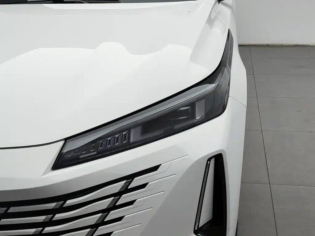 Changan Eado 2024 1.5T GDI Automatic Flagship Edition — миниатюра 7