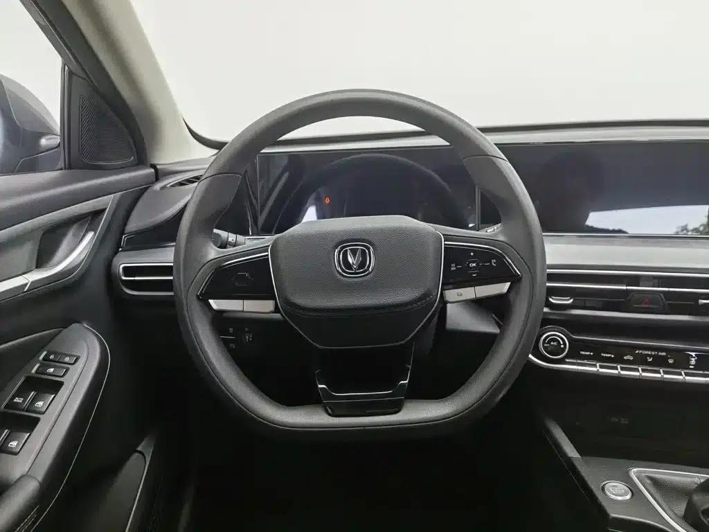Changan Eado 2022 PLUS 1.6L GDI Manual Elite — миниатюра 11