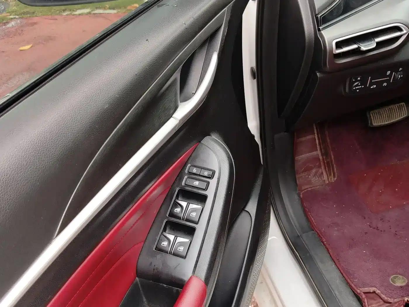 Changan Eado 2021 PLUS Blue Whale NE 1.4T GDI DCT Premium Edition — миниатюра 11