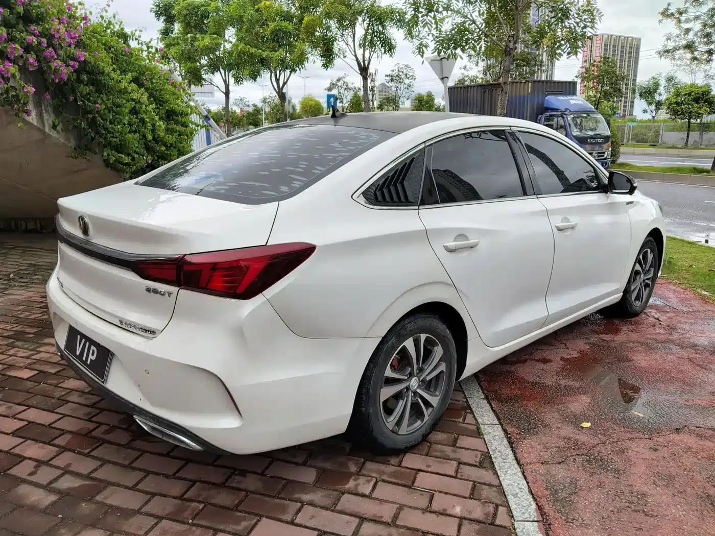 Changan Eado 2021 PLUS Blue Whale NE 1.4T GDI DCT Premium Edition — миниатюра 4