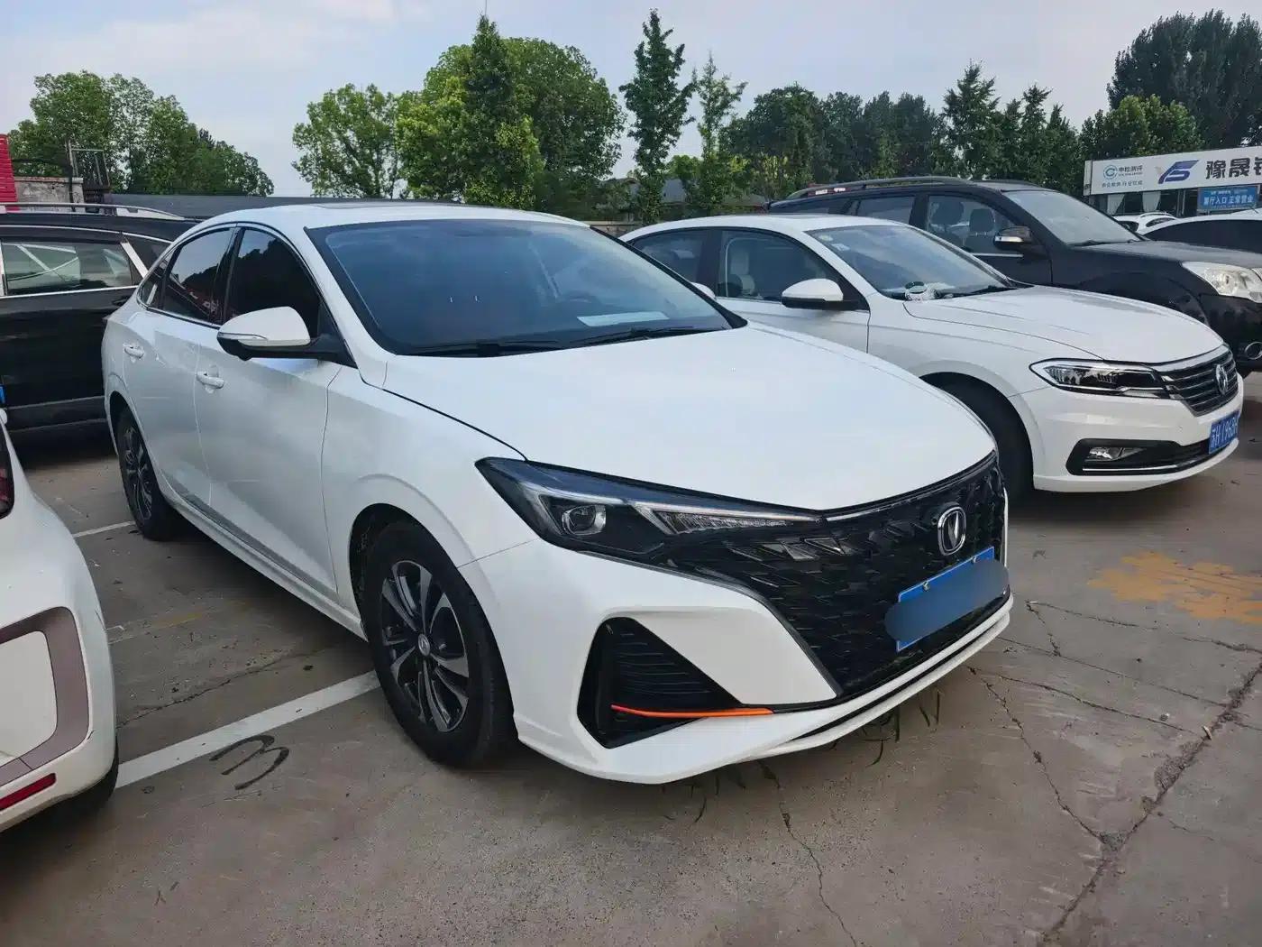 Changan Eado 2025 PLUS 1.4T Dual-Clutch High-Performance Edition — миниатюра 3