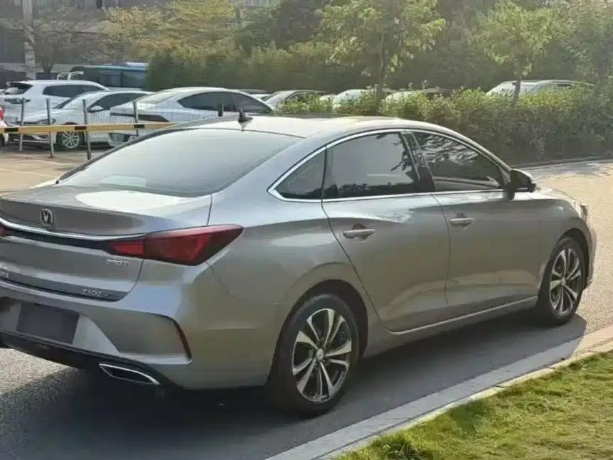 Changan Eado 2022 PLUS Blue Whale NE 1.4T GDI DCT Flagship Edition — миниатюра 7