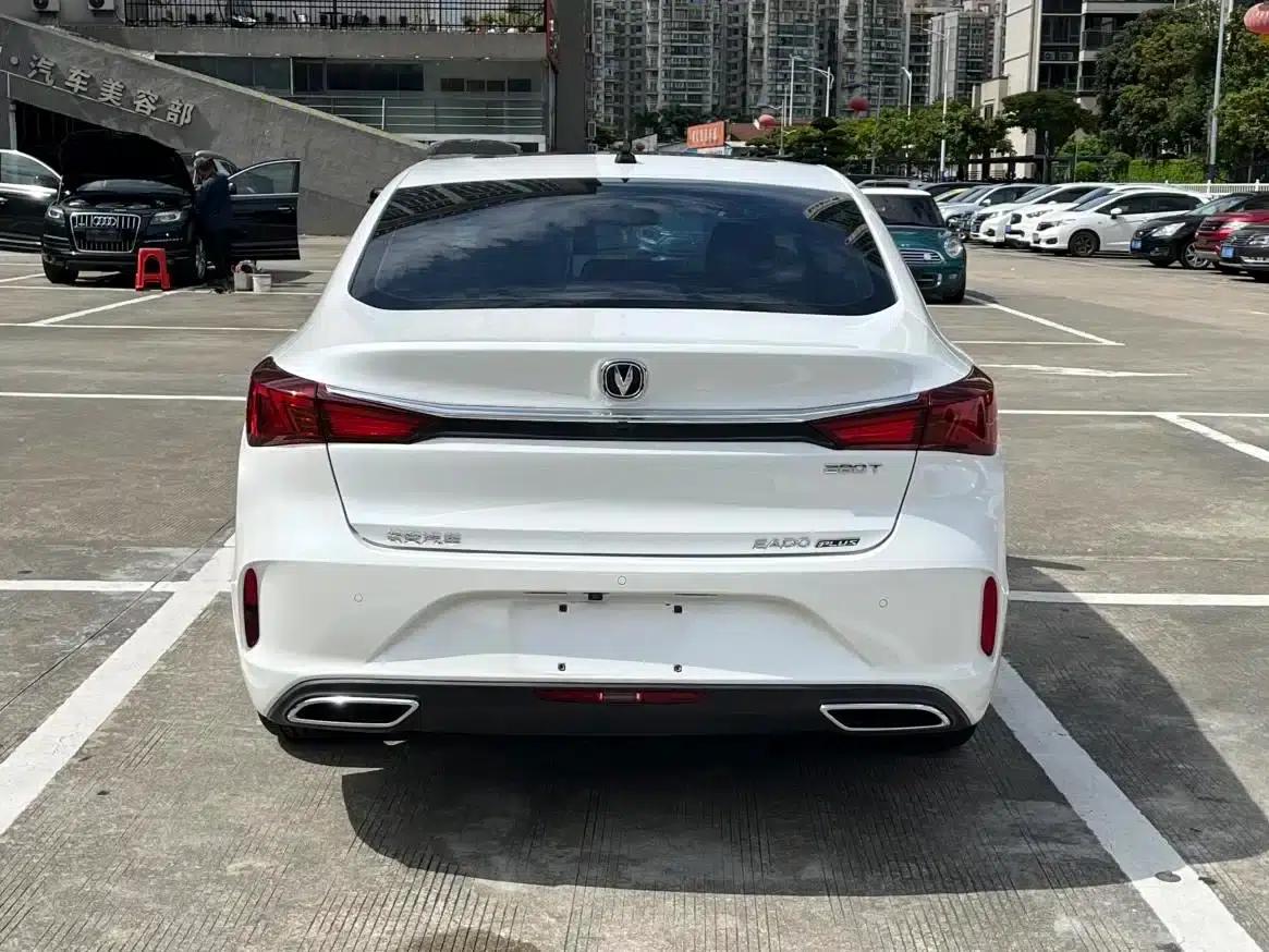 Changan Eado 2020 PLUS Blue Whale NE 1.4T GDI DCT Premium Edition — миниатюра 3