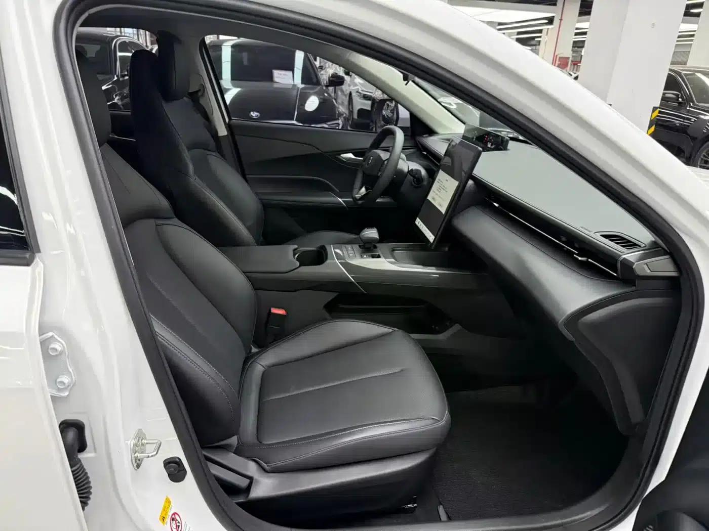Changan Eado 2024 1.5T GDI Automatic Enjoy Edition — миниатюра 9