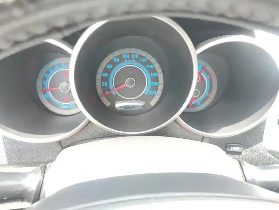 Changan Eado 2014 1.6L Manual Deluxe Edition — миниатюра 14