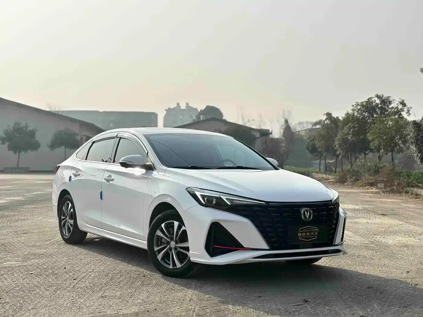 Changan Eado 2024 PLUS Blue Whale NE 1.4T GDI DCT High-Performance Edition — миниатюра 2