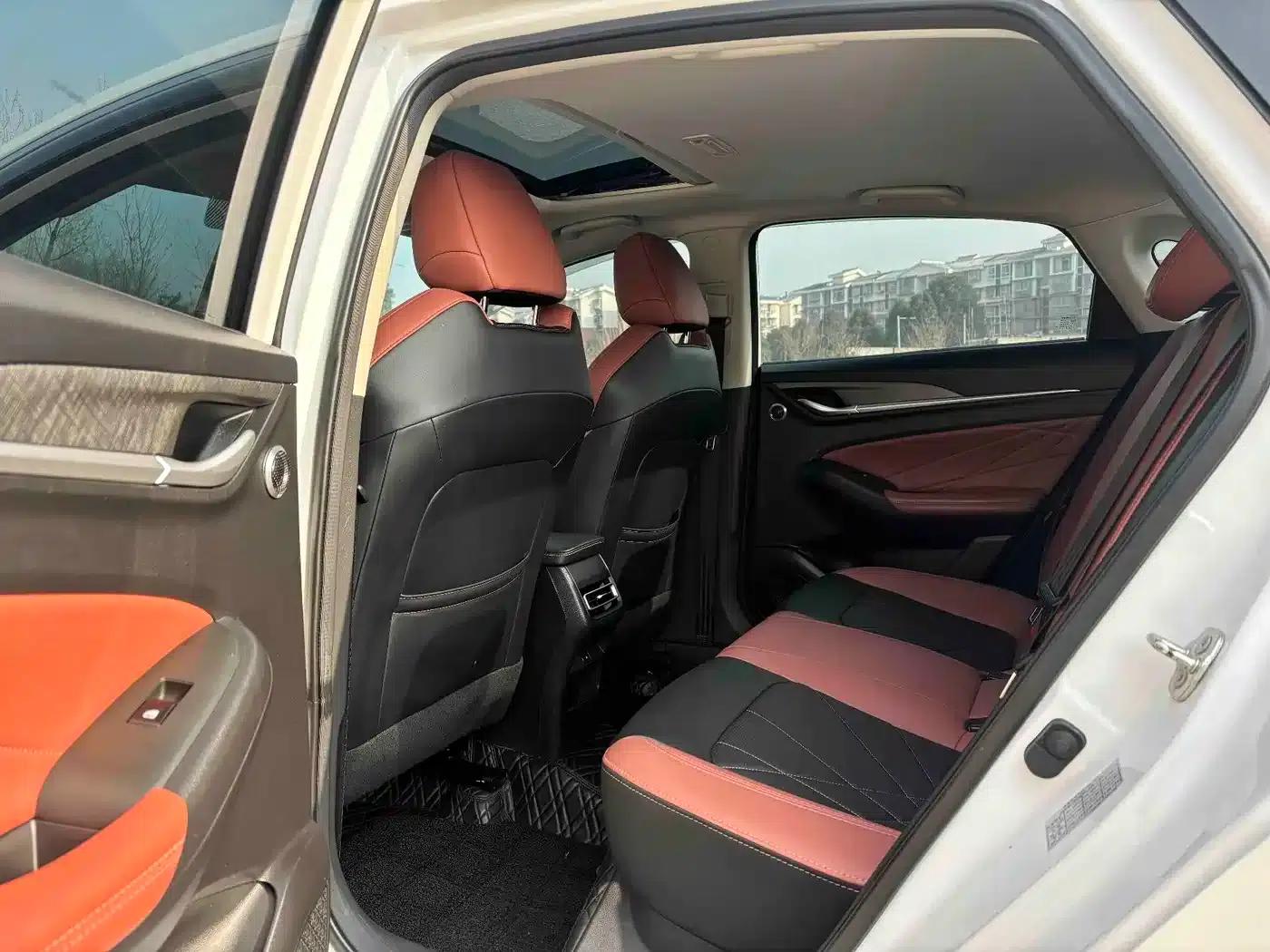 Changan Eado 2024 PLUS Blue Whale NE 1.4T GDI DCT High-Performance Edition — миниатюра 8