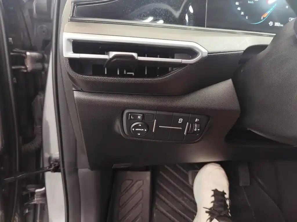 Changan Eado 2023 Enjoy Edition PLUS Blue Whale NE 1.4T GDI DCT Premium Edition — миниатюра 14