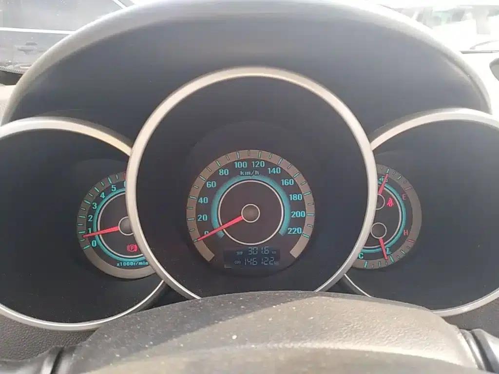 Changan Eado 2014 1.6L Manual Deluxe Edition — миниатюра 12