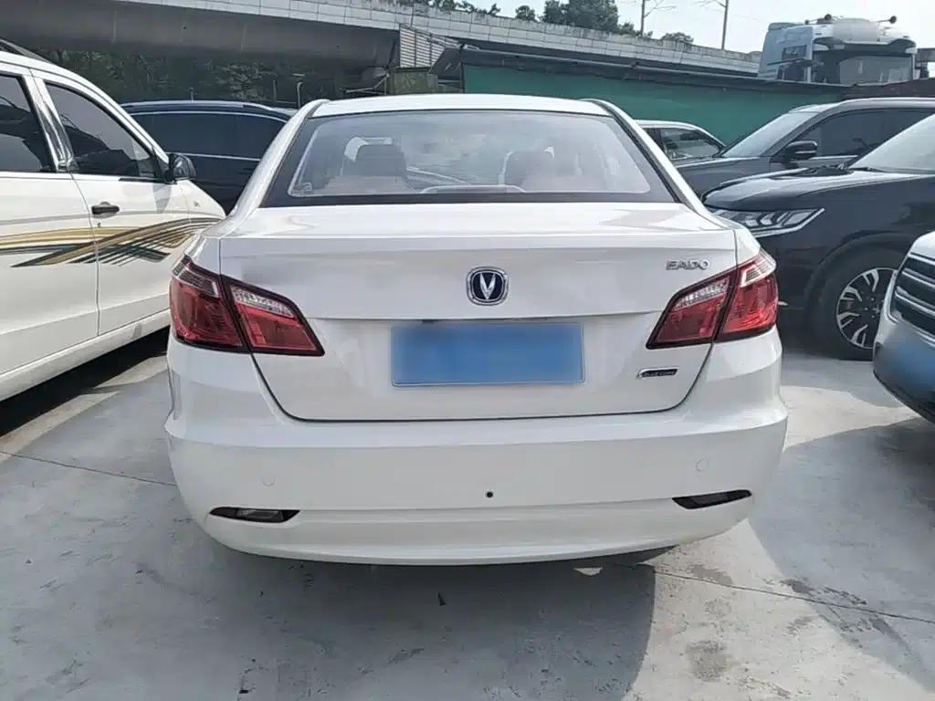 Changan Eado 2014 1.6L Manual Deluxe Edition — миниатюра 6