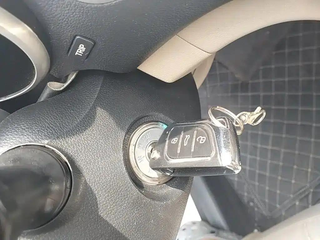 Changan Eado 2014 1.6L Manual Deluxe Edition — миниатюра 9