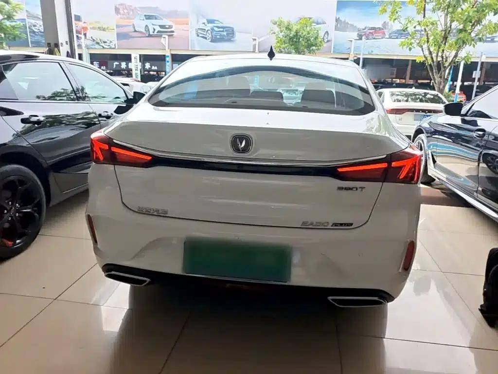 Changan Eado 2021 PLUS Blue Whale NE 1.4T GDI DCT Premium Edition — миниатюра 6