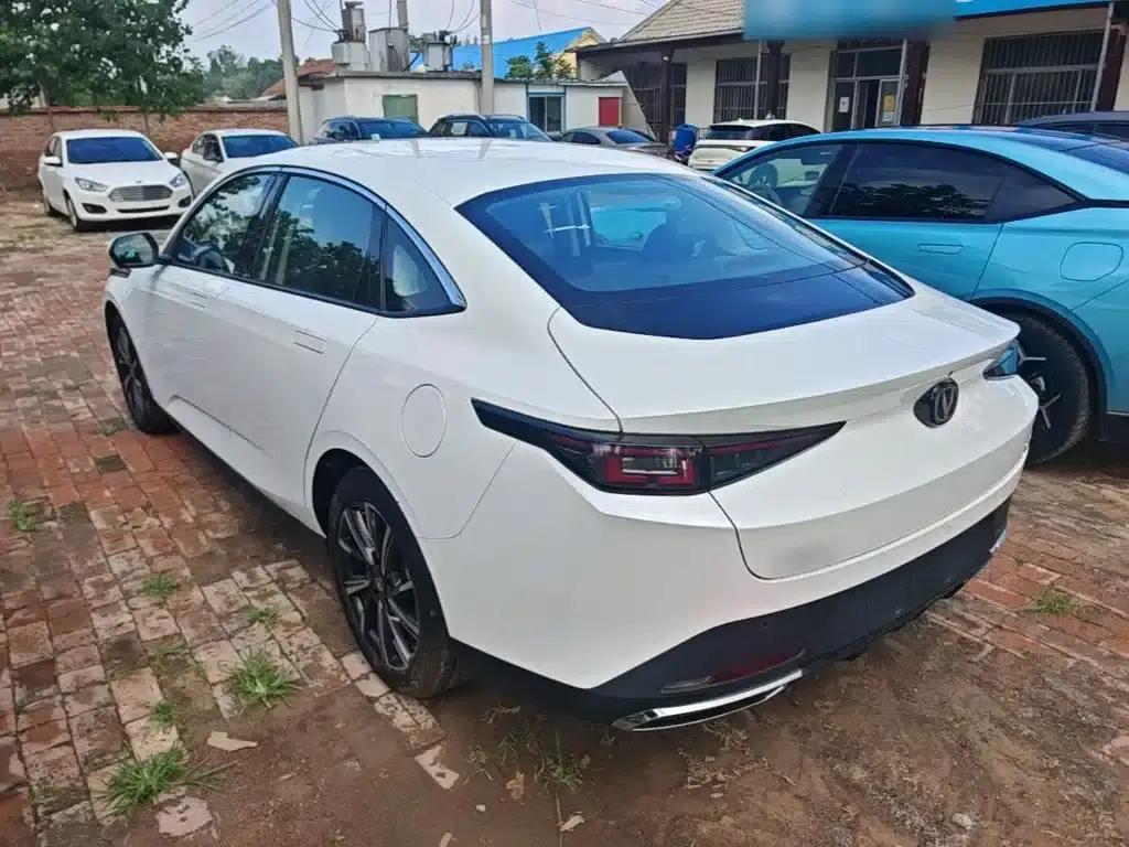 Changan Eado 2024 1.5T GDI Automatic Premium Edition — миниатюра 5