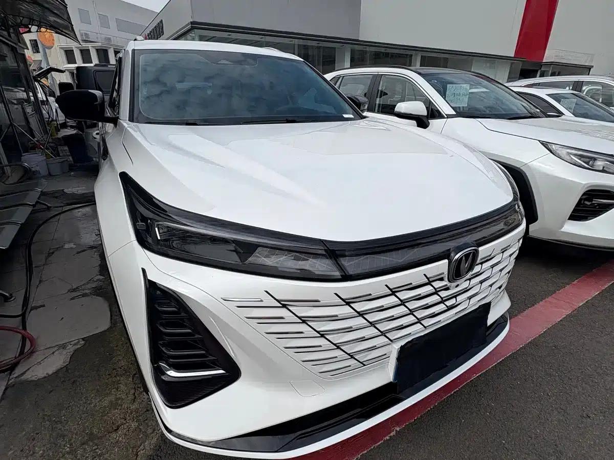 Changan CS75PLUS 2025 Fourth Generation 1.5T New Blue Whale Smart Whale Edition — миниатюра 3