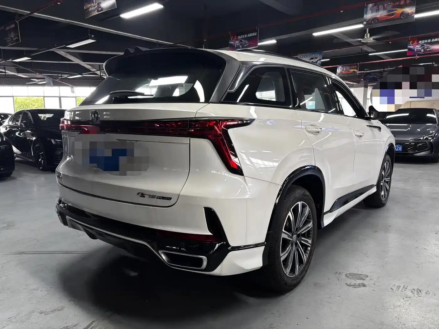 Changan CS75PLUS 2024 Model, Third Generation, Champion Edition, 1.5T Intelligent Driving and Sporty Type — миниатюра 9