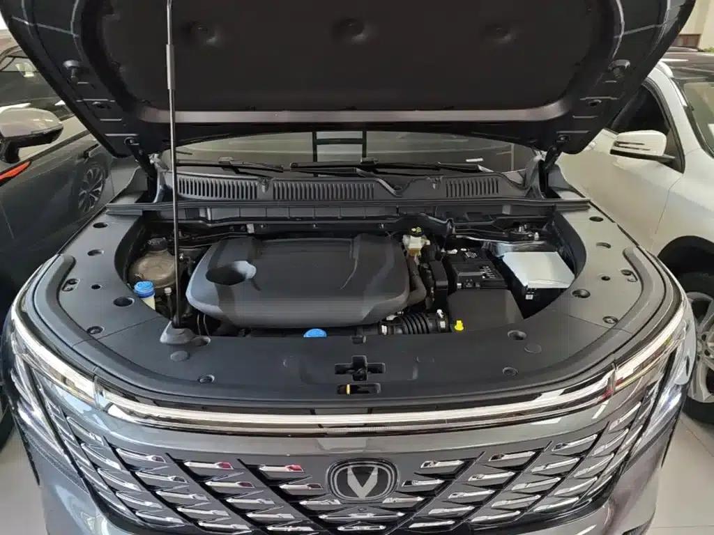 Changan CS75PLUS 2025, Fourth Generation Ultra 2.0T, New Blue Whale Intelligent Power Edition — миниатюра 20