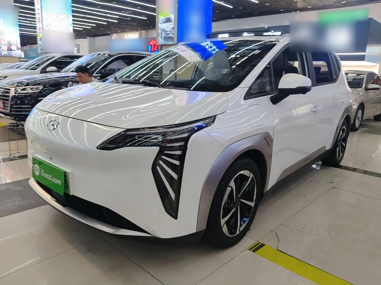 AION Y 2023 Plus 510 Smart Edition — миниатюра 1