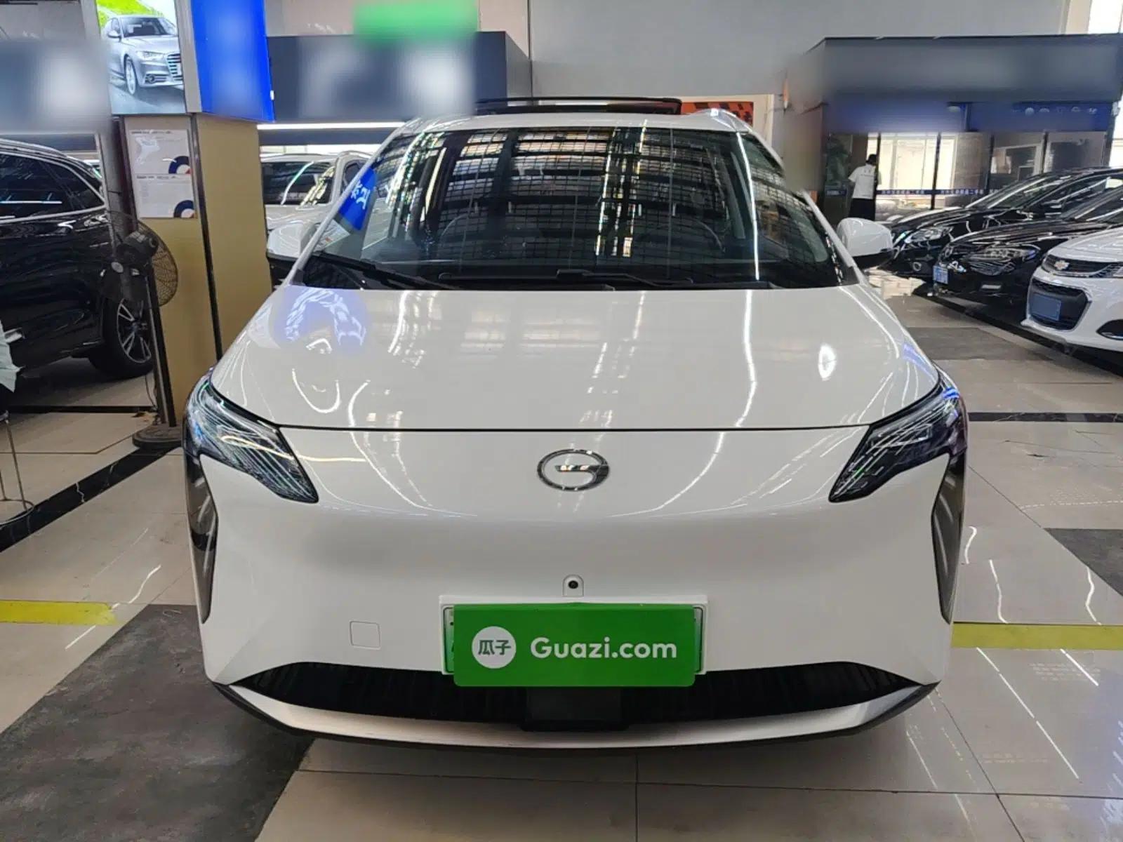 AION Y 2023 Plus 510 Smart Edition — миниатюра 2