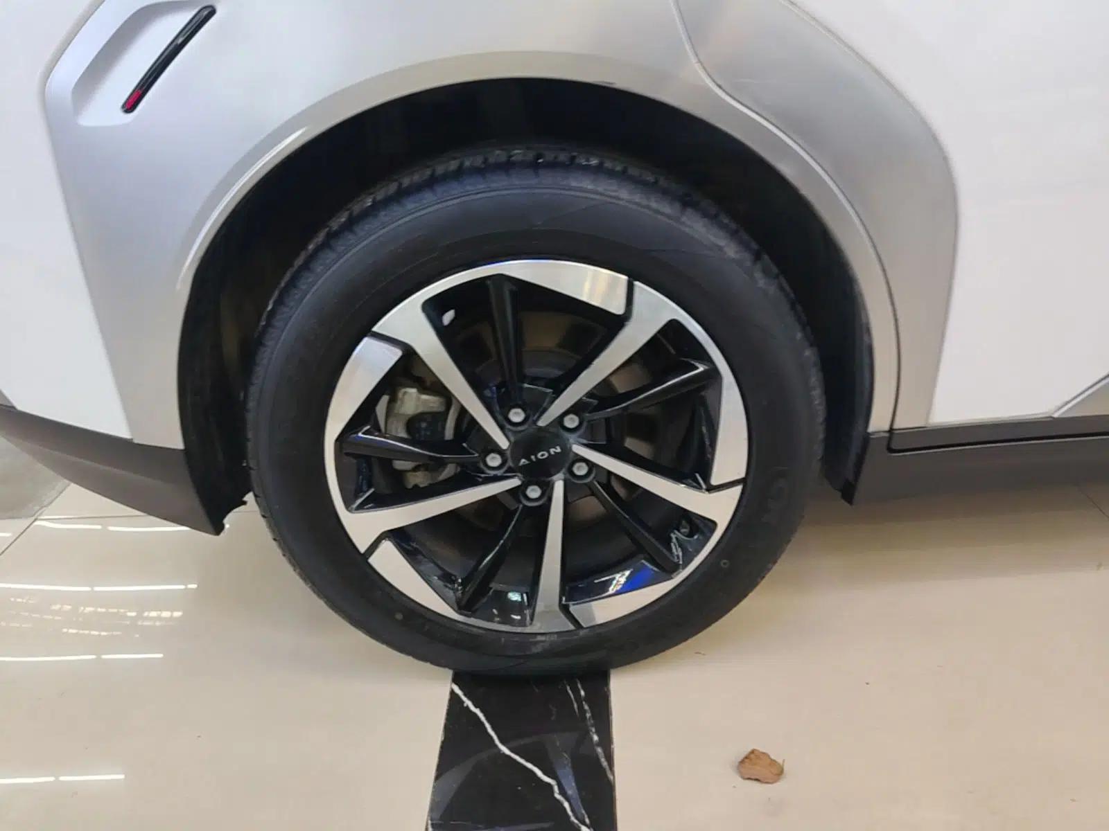 AION Y 2023 Plus 510 Smart Edition — миниатюра 11
