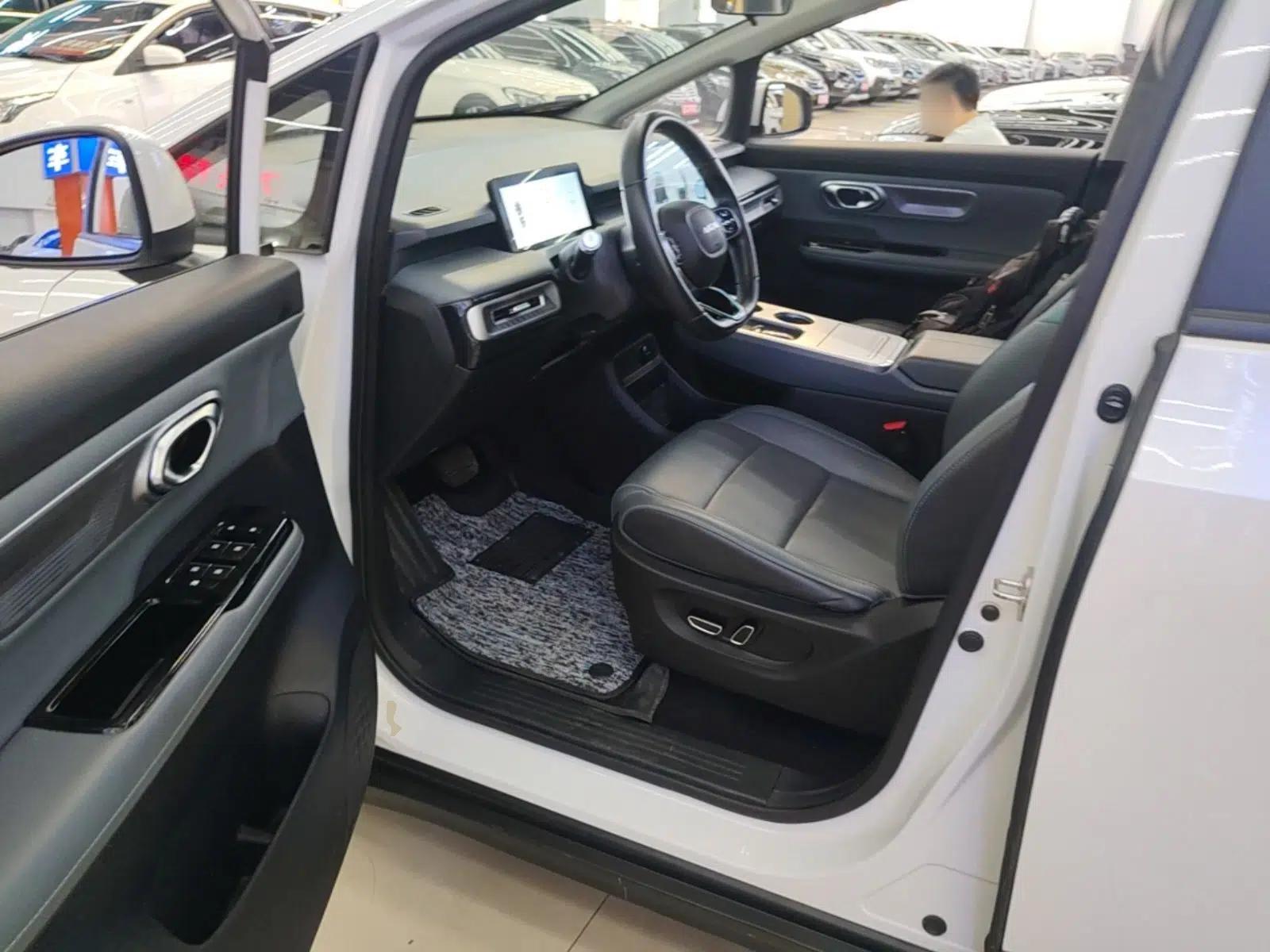 AION Y 2023 Plus 510 Smart Edition — миниатюра 18