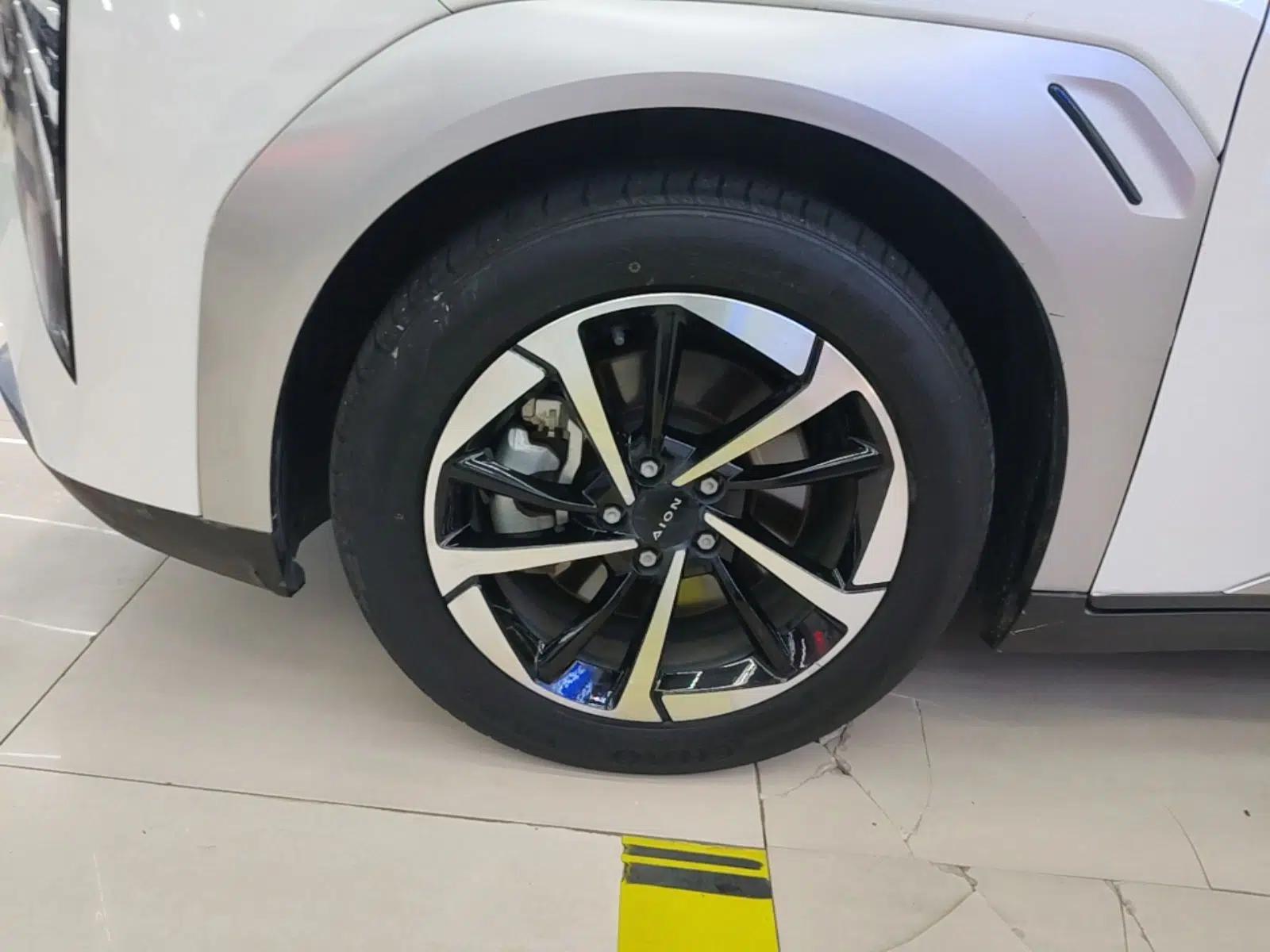 AION Y 2023 Plus 510 Smart Edition — миниатюра 10