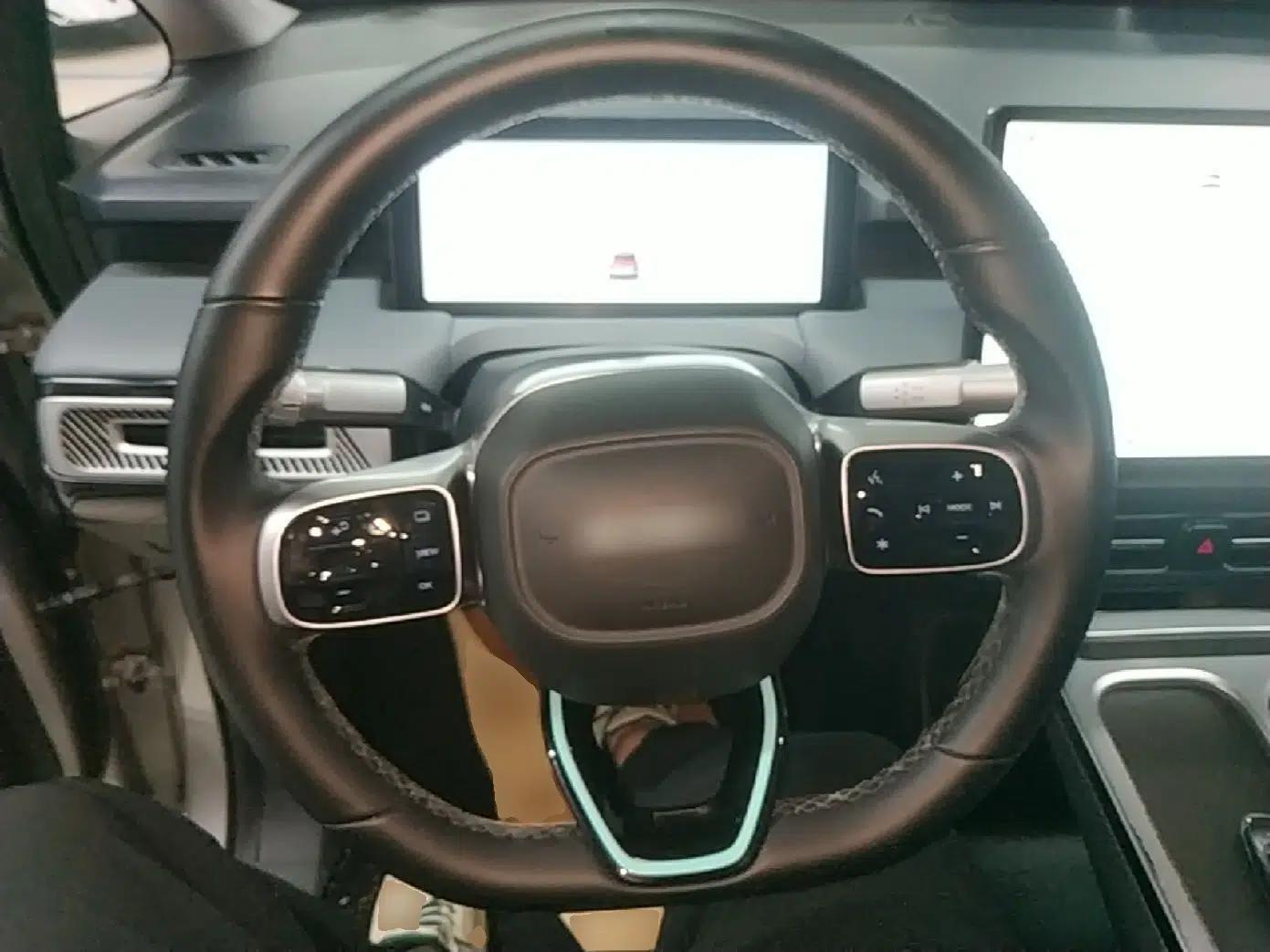 AION Y 2022 Plus 70 Smart Edition — миниатюра 13