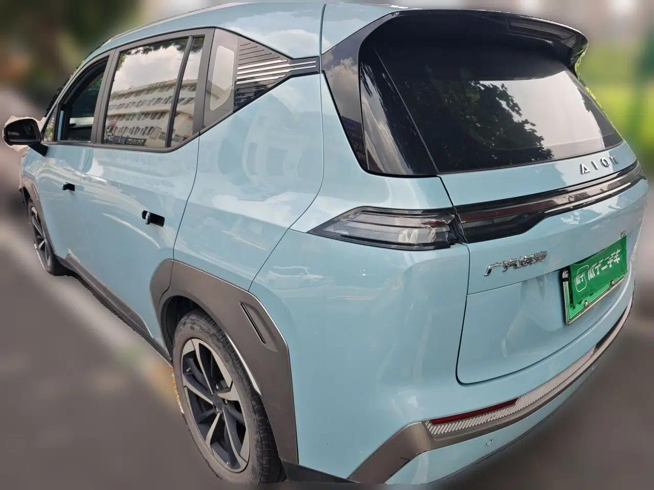 AION Y 2022 Plus 70 Smart Edition — миниатюра 4