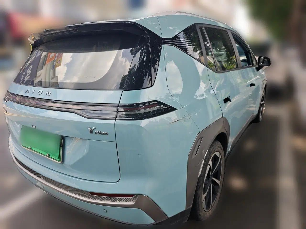 AION Y 2022 Plus 70 Smart Edition — миниатюра 6