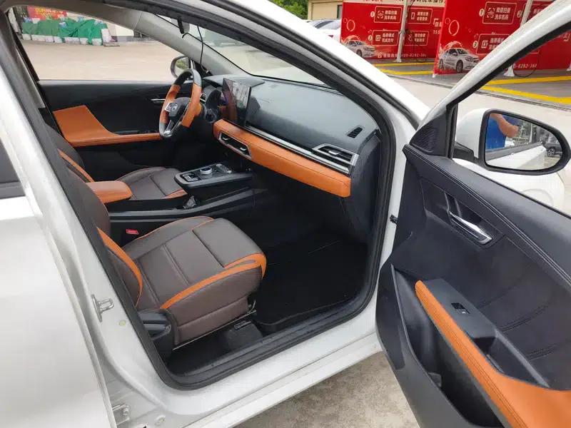 BYD e2 2021 Luxury Edition — миниатюра 18