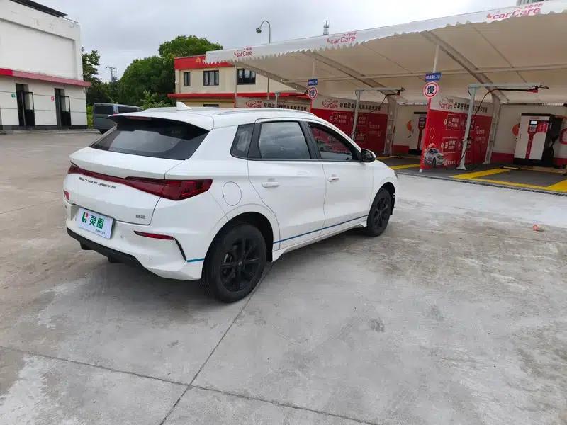BYD e2 2021 Luxury Edition — миниатюра 6