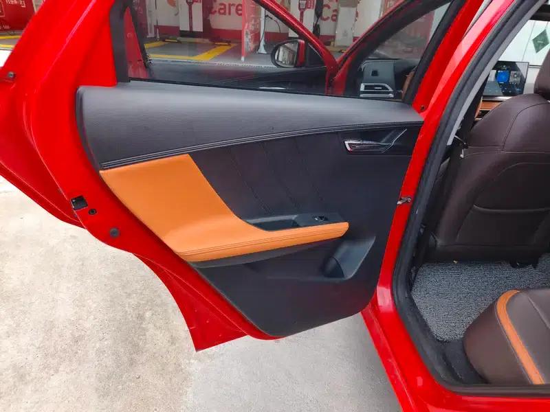 BYD e2 2021 Luxury Edition — миниатюра 14