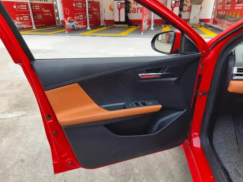 BYD e2 2021 Luxury Edition — миниатюра 34
