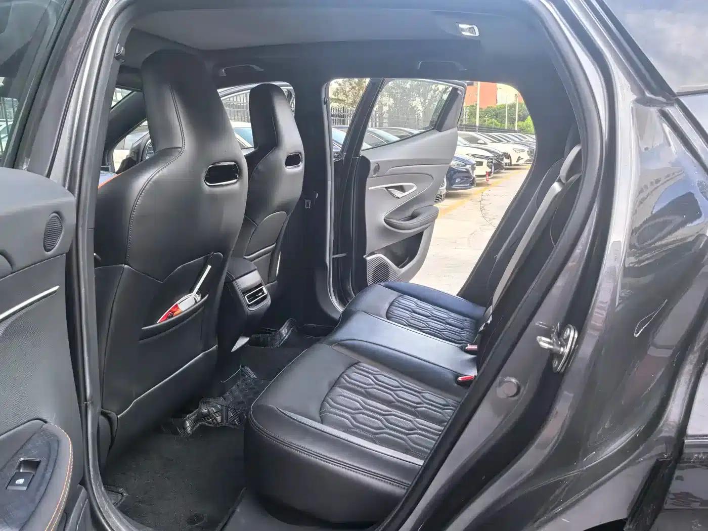 Changan UNI-T 2022 1.5T Sport Flagship Edition — миниатюра 12