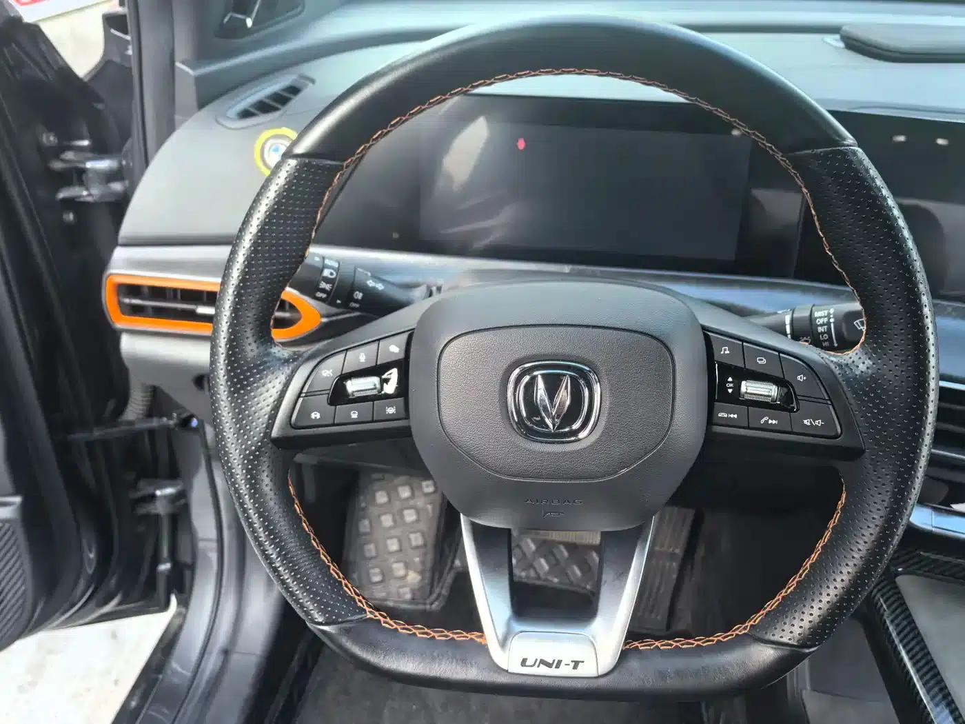 Changan UNI-T 2022 1.5T Sport Flagship Edition — миниатюра 16