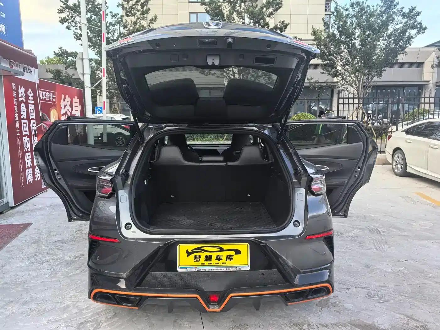 Changan UNI-T 2022 1.5T Sport Flagship Edition — миниатюра 6