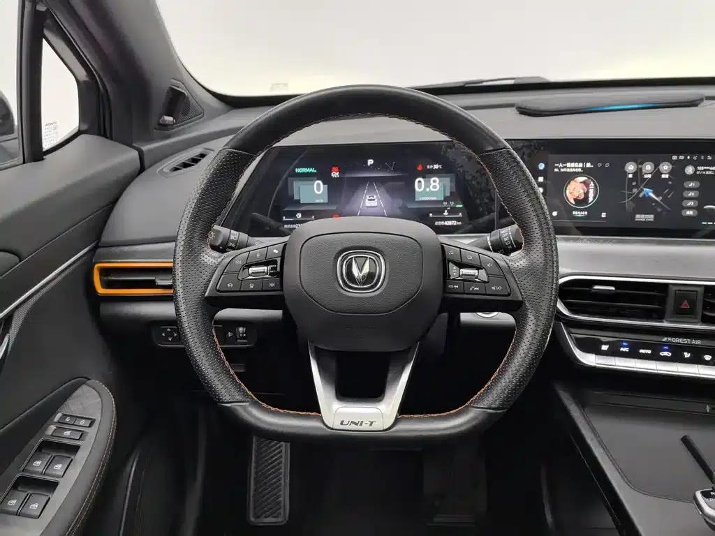 Changan UNI-T 2022 1.5T Premium Edition — миниатюра 11