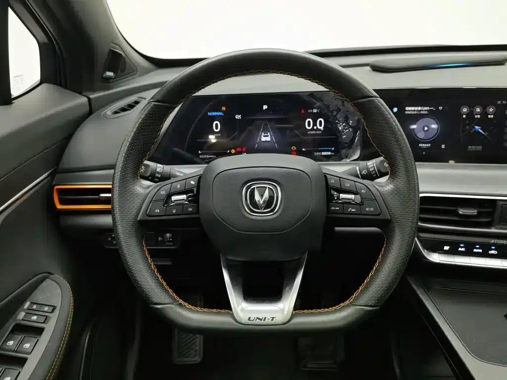 Changan UNI-T 2022 1.5T Premium Edition — миниатюра 11