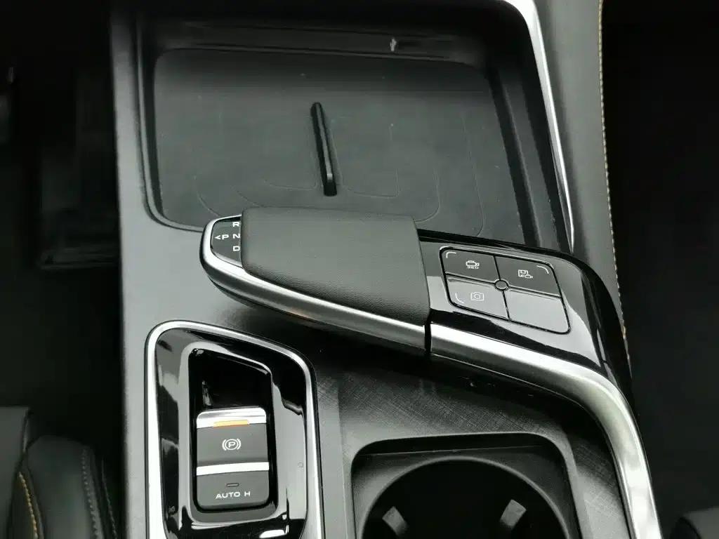 Changan UNI-T 2022 1.5T Premium Edition — миниатюра 13