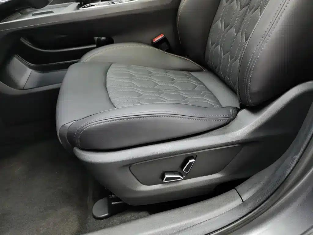 Changan UNI-T 2022 1.5T Premium Edition — миниатюра 20